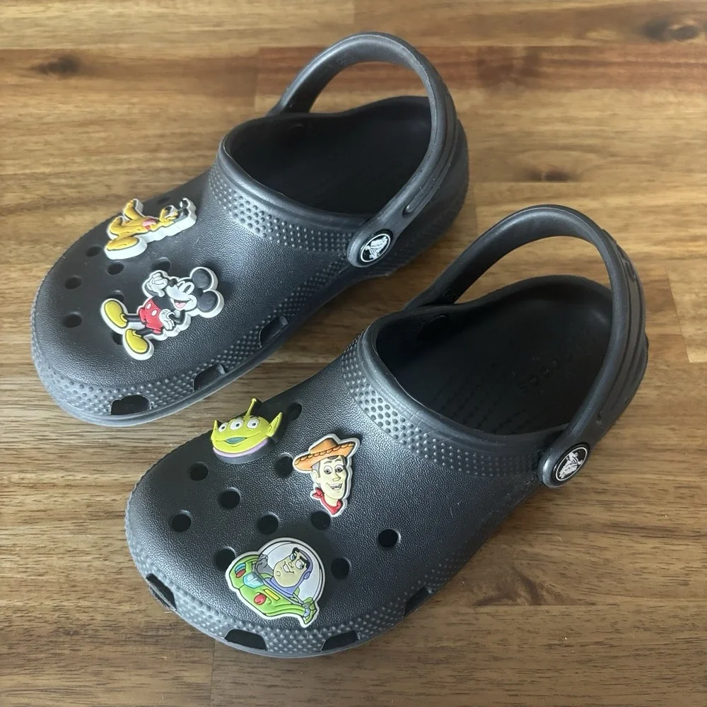 CROCS Clog Kids Size C13 Black Toy Story‎ Charms Sheriff Woody Buzz Mickey Pluto